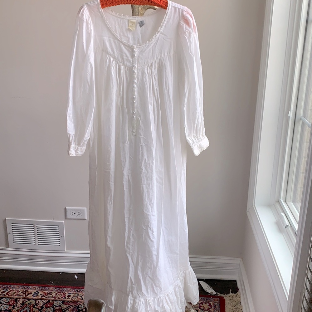 Vintage Vs Prairie Gown Trousseau